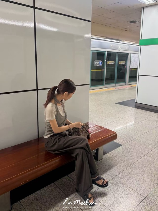 姊姊感剪裁直筒工作褲